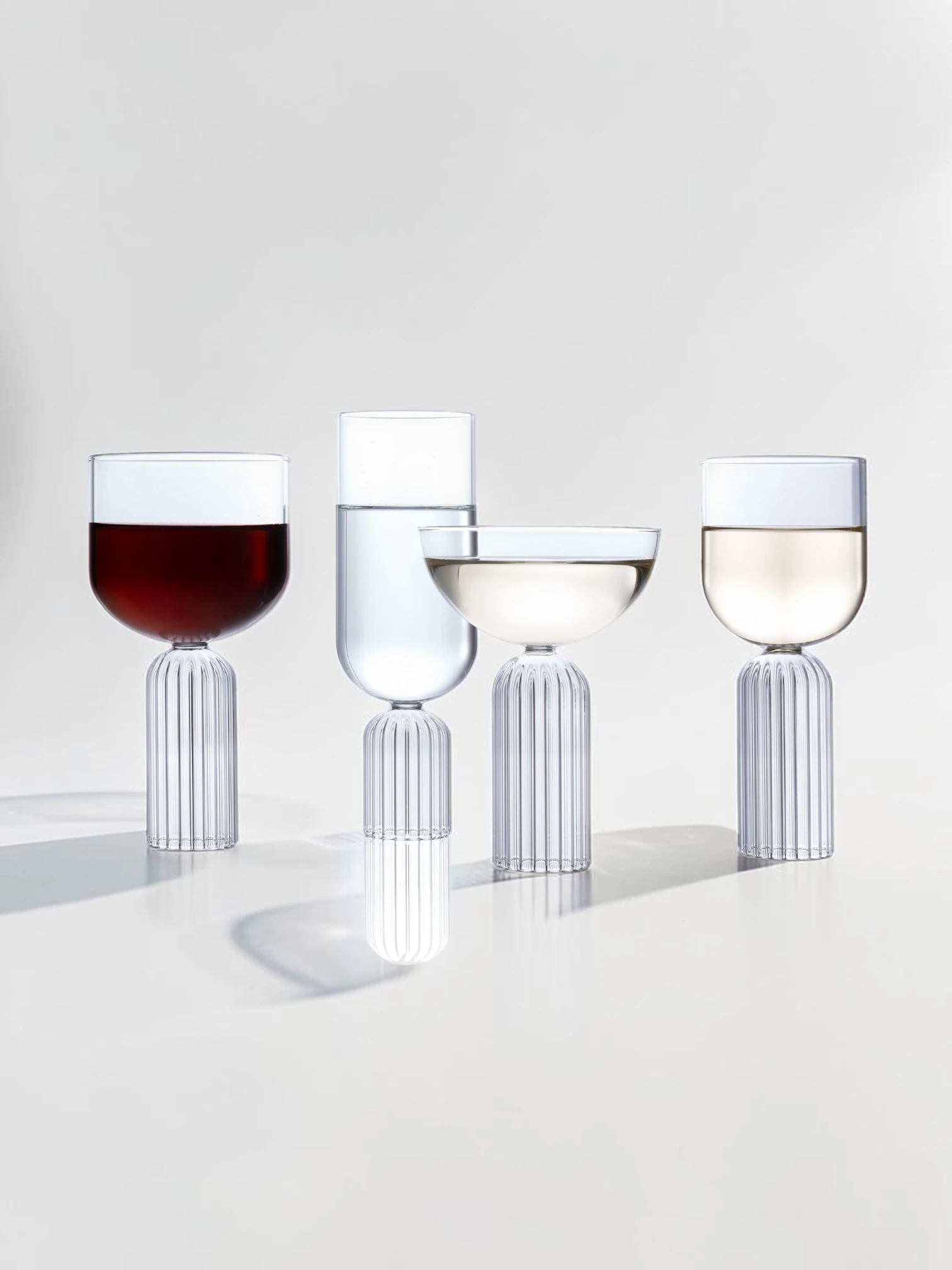 May Coupes Champagne Glasses, Borosilicate Drinkware, 2-Piece Set - Image 5