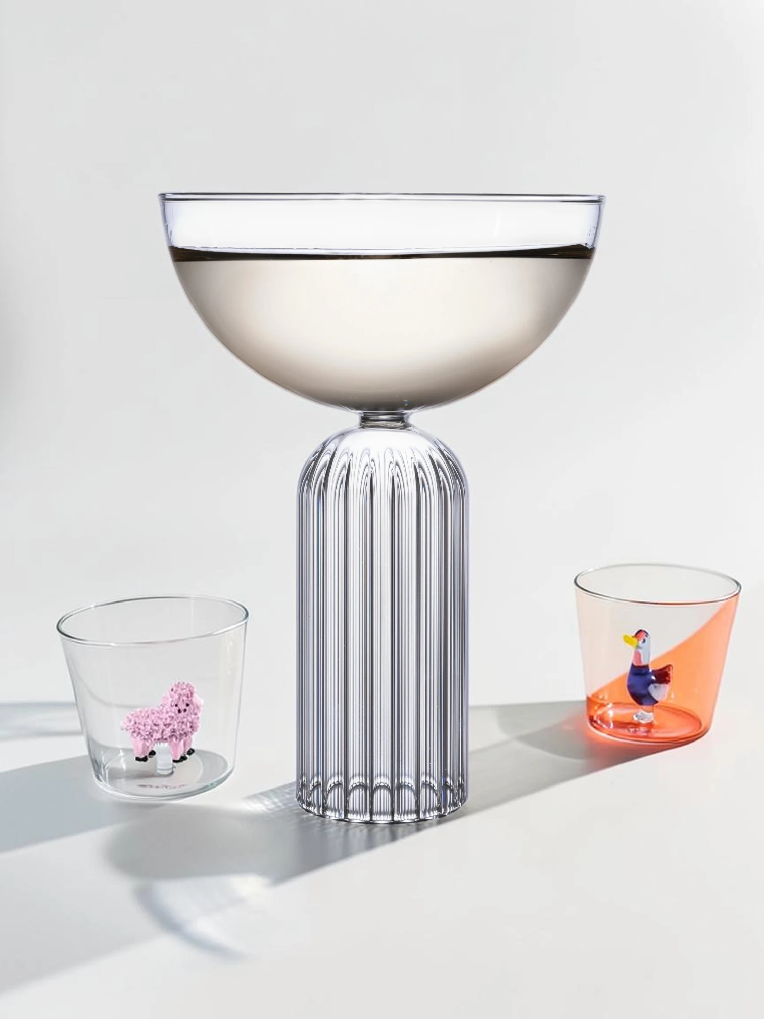 May Coupes Champagne Glasses, Borosilicate Drinkware, 2-Piece Set - Image 4
