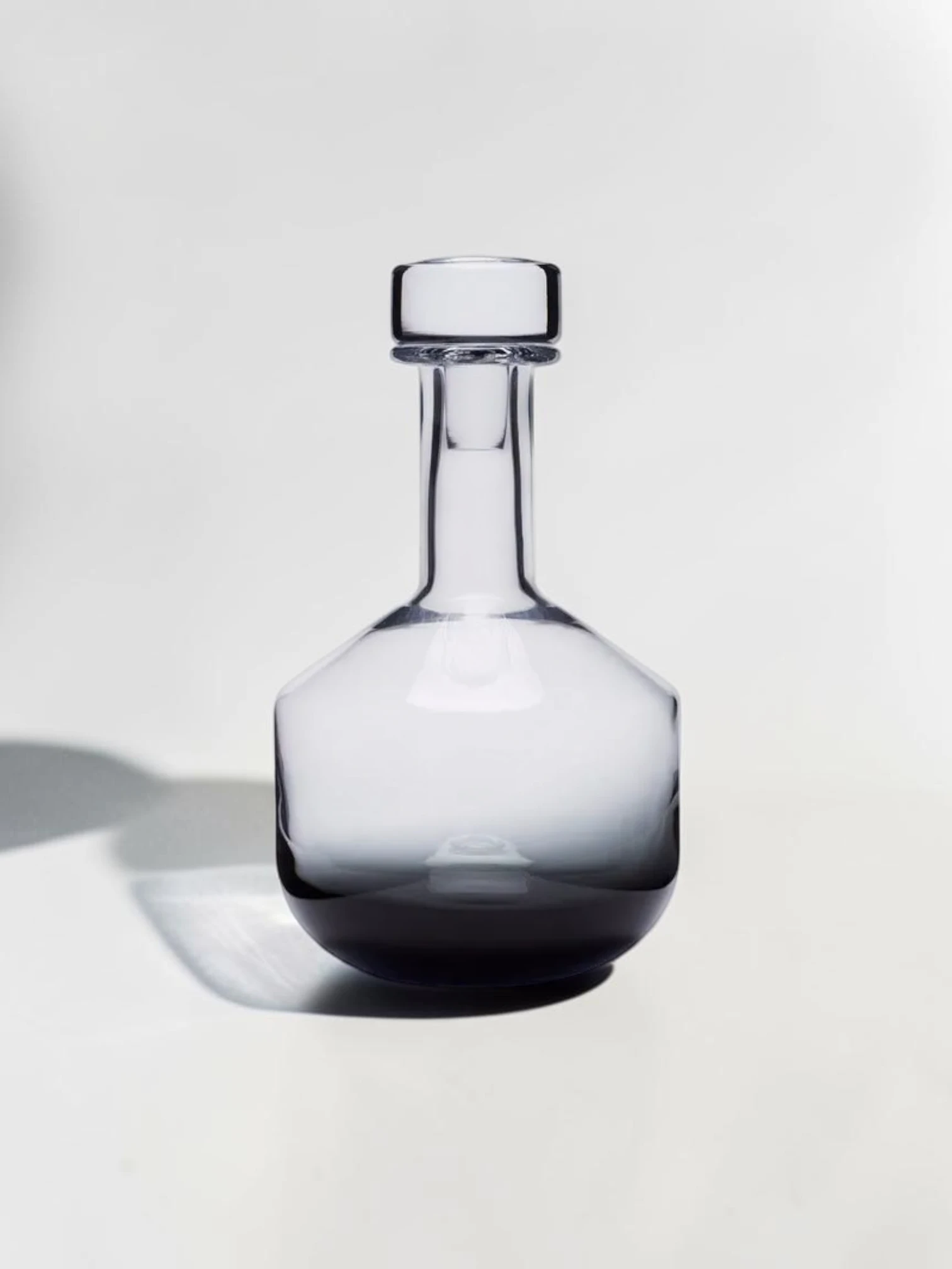 Tank Whiskey Decanter and Glass Set, Black Glass with Copper Detailing - Image 4